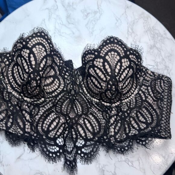 💚SALE💚 Dynamite Black/Beige Lace Strapless Bustier Crop Top - Picture 4 of 8
